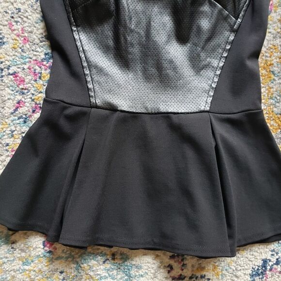 Lush faux leather top - Picture 4 of 13
